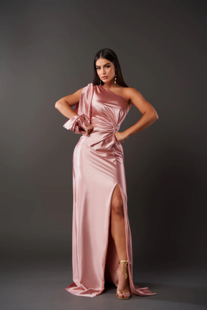 KAYLA | ELEGANT AND SOPHISTICATED DRESS